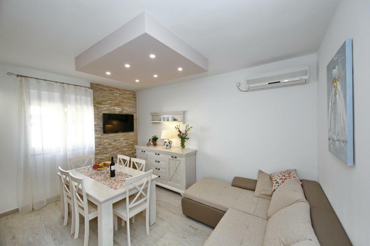 Apartment Nela Zadar Extérieur photo